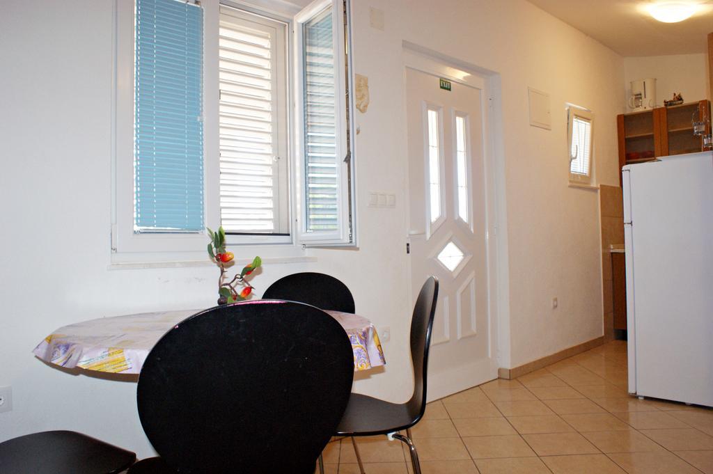 Apartments Kairos - Bili 9 Kaštela Rom bilde