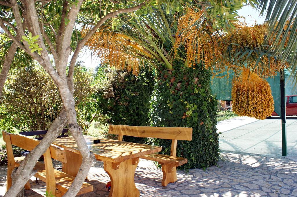 Apartments Kairos - Bili 9 Kaštela Eksteriør bilde