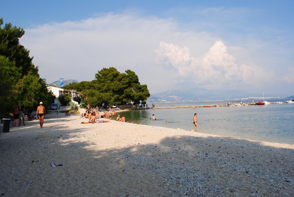 Apartments Kairos - Bili 9 Kaštela Eksteriør bilde
